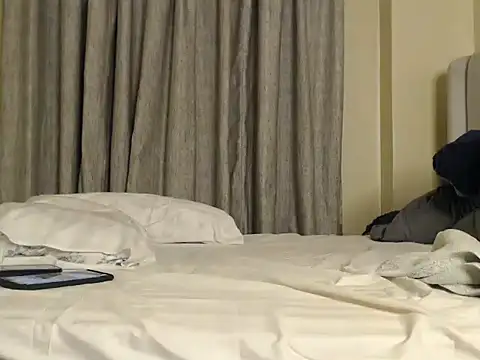 Snapshot of CurvyGlass chatting on 03-12-25, 12:20 CurvyGlass online show from 03-12-25, 12:20