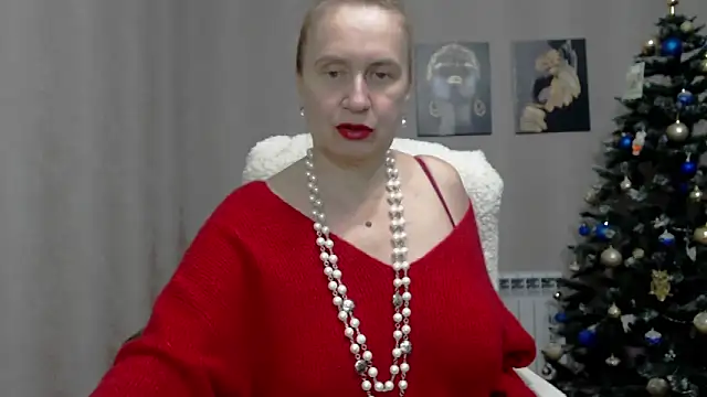 Snapshot of koroleva70 chatting on 01-12-25, 06:27 koroleva70 online show from 01-12-25, 06:27