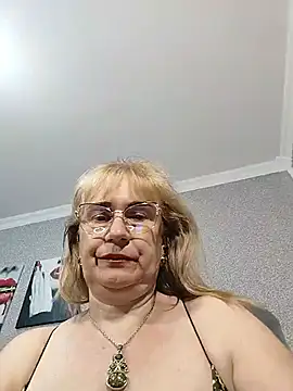 Snapshot of koroleva70 chatting on 06-30-26, 10:27 koroleva70 online show from 06-30-26, 10:27