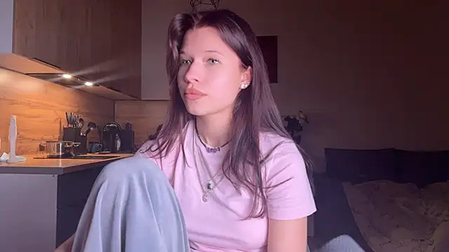 Snapshot of YourOblivion chatting on 09-15-25, 07:25 YourOblivion online show from 09-15-25, 07:25