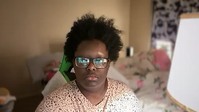 Yagurl  west online show from 12-23-25, 01:03