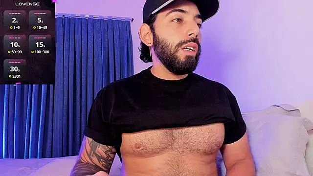 Snapshot of leo_thewolf_ chatting on 09-21-25, 06:20 leo thewolf online show from 09-21-25, 06:20