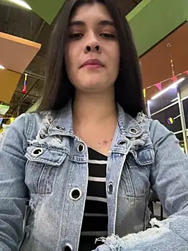 ambar-adaams online show from 07-22-26, 12:46