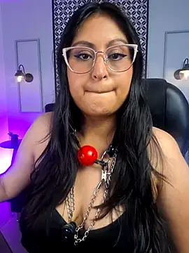 Snapshot of Amber_gold_ chatting on 05-01-26, 04:06 Amber gold online show from 05-01-26, 04:06