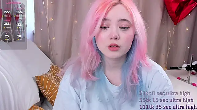   KawaiiYuki   online show from 02-17-25, 08:41