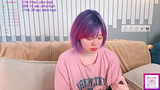   KawaiiYuki   online show from 01-18-26, 05:22