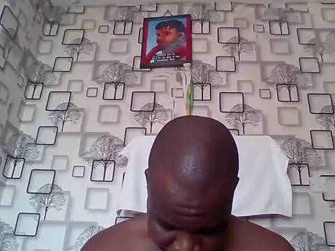 Snapshot of Chumba_001 chatting on 06-17-26, 07:00 Chumba 001 online show from 06-17-26, 07:00
