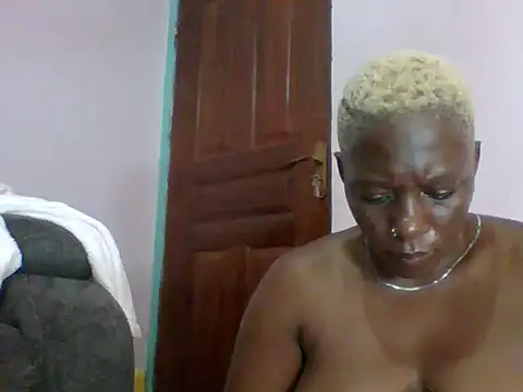 Poisonous Ivy online show from 12-12-24, 11:50