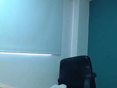 danna- roouss online show from 10-05-25, 02:48