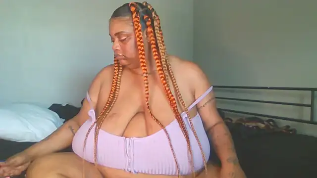 Snapshot of NaughtyHottieBBW chatting on 06-09-26, 08:42 NaughtyHottieBBW online show from 06-09-26, 08:42
