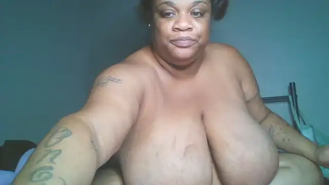Snapshot of NaughtyHottieBBW chatting on 07-27-26, 04:30 NaughtyHottieBBW online show from 07-27-26, 04:30
