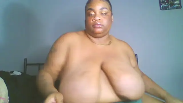 Snapshot of NaughtyHottieBBW chatting on 07-28-26, 04:52 NaughtyHottieBBW online show from 07-28-26, 04:52