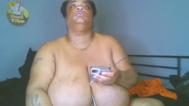 Snapshot of NaughtyHottieBBW chatting on 08-02-26, 05:39 NaughtyHottieBBW online show from 08-02-26, 05:39