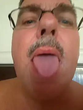 Snapshot of Tbone17 chatting on 06-24-26, 05:56 Tbone17 online show from 06-24-26, 05:56