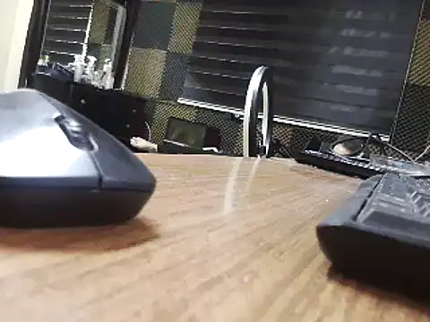 Arabeyes online show from 06-20-26, 05:49