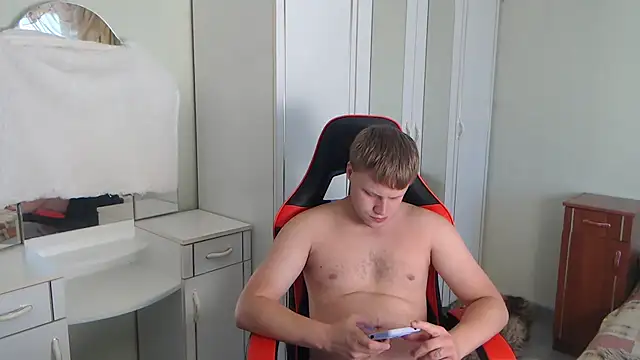 Snapshot of Zoro1999 chatting on 09-22-25, 11:12 Zoro1999 online show from 09-22-25, 11:12