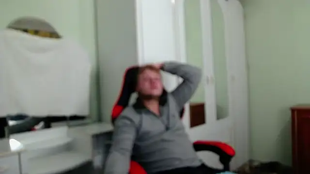 Snapshot of Zoro1999 chatting on 10-03-25, 04:48 Zoro1999 online show from 10-03-25, 04:48