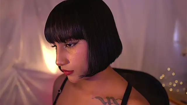 JulietaWinona online show from 01-19-25, 09:34