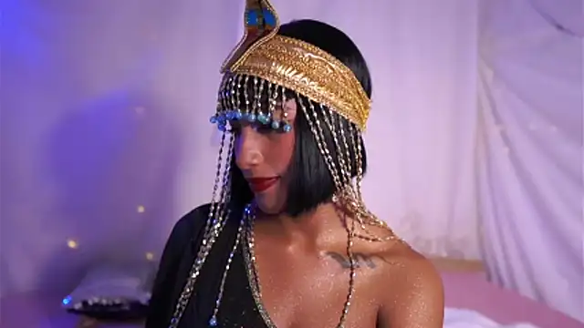 JulietaWinona online show from 10-31-25, 11:06