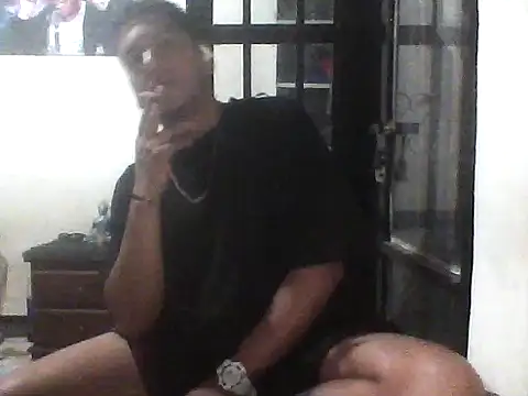 Snapshot of Peterking11 chatting on 11-27-25, 07:21 Peterking11 online show from 11-27-25, 07:21