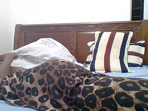 Snapshot of sexy__candyy chatting on 10-25-25, 08:36 sexy candyy online show from 10-25-25, 08:36