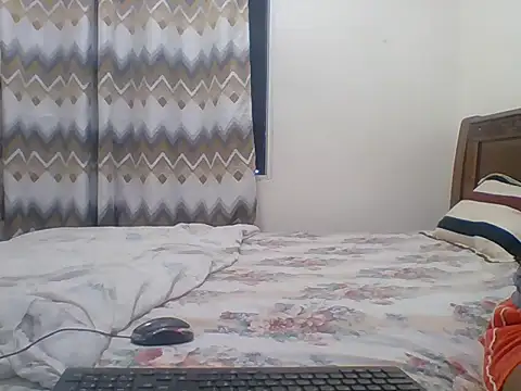 Snapshot of sexy__candyy chatting on 11-21-25, 07:23 sexy candyy online show from 11-21-25, 07:23