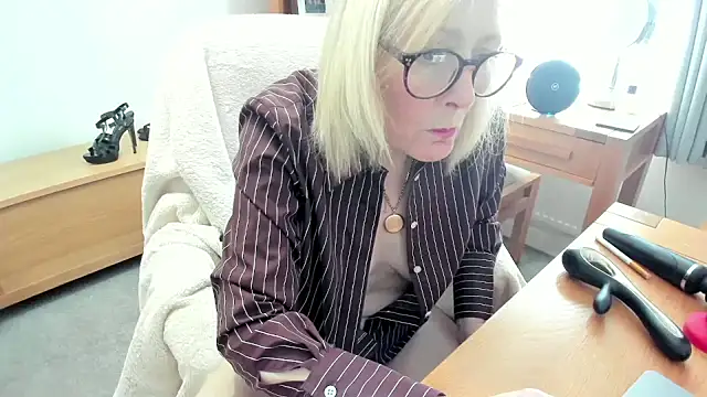 Victoria68xx online show from 03-30-26, 08:48