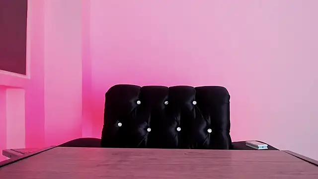 Snapshot of Mialenox chatting on 01-18-25, 01:52 Mialenox online show from 01-18-25, 01:52