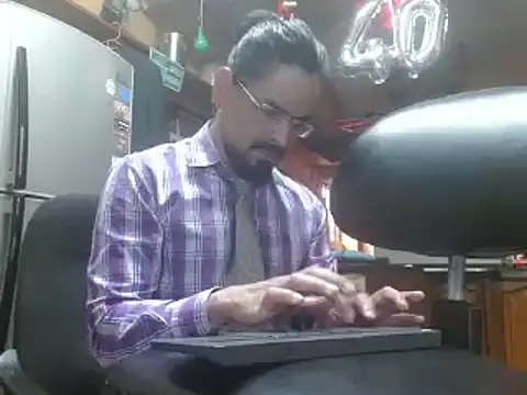 Dr Pocholate84 online show from 01-22-25, 09:10