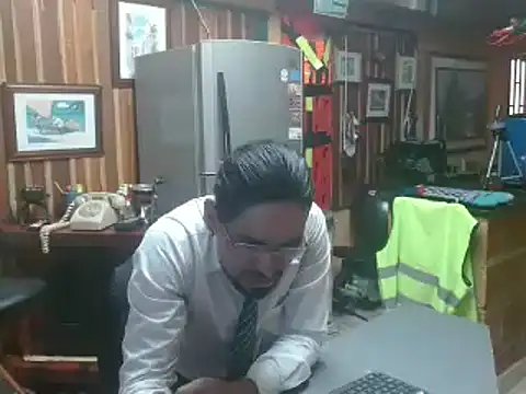 Dr Pocholate84 online show from 01-31-25, 04:59