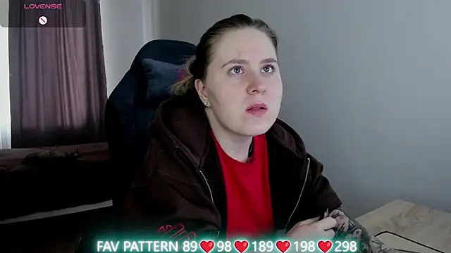 Snapshot of Olivia_Munk chatting on 03-14-25, 10:18 Olivia Munk online show from 03-14-25, 10:18