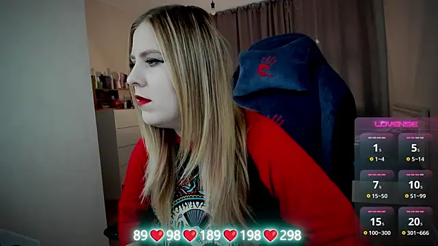 Snapshot of Olivia_Munk chatting on 09-27-25, 04:50 Olivia Munk online show from 09-27-25, 04:50