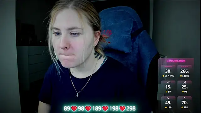 Snapshot of Olivia_Munk chatting on 11-09-25, 04:11 Olivia Munk online show from 11-09-25, 04:11