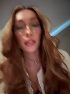 MichelleFerry  online show from 09-13-25, 12:21