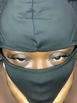 Snapshot of sweet1111 chatting on 12-10-24, 10:05 sweet1111 online show from 12-10-24, 10:05