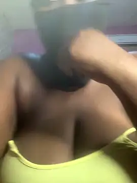 Snapshot of sweet1111 chatting on 12-20-24, 11:26 sweet1111 online show from 12-20-24, 11:26