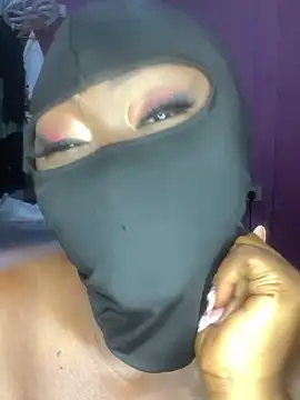 Snapshot of sweet1111 chatting on 12-28-24, 09:40 sweet1111 online show from 12-28-24, 09:40