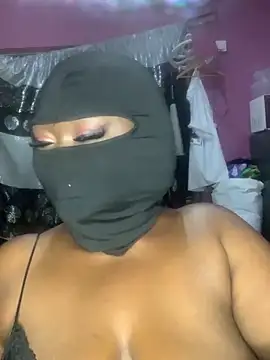 Snapshot of sweet1111 chatting on 01-01-25, 09:31 sweet1111 online show from 01-01-25, 09:31