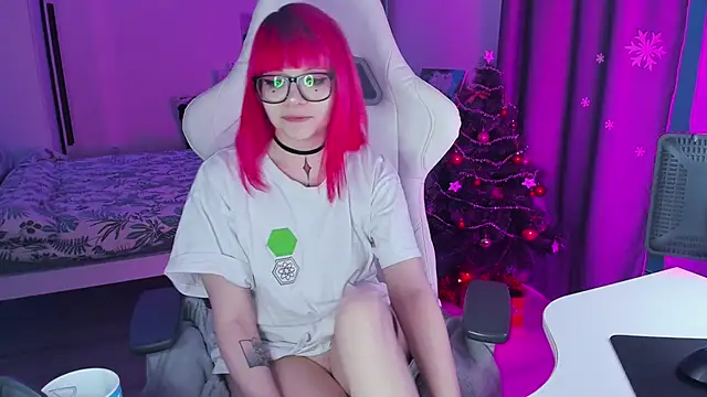 Snapshot of Yumi_Youkai chatting on 12-16-24, 07:04 Yumi Youkai online show from 12-16-24, 07:04