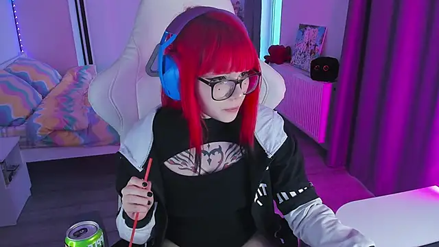 Snapshot of Yumi_Youkai chatting on 02-02-25, 10:57 Yumi Youkai online show from 02-02-25, 10:57