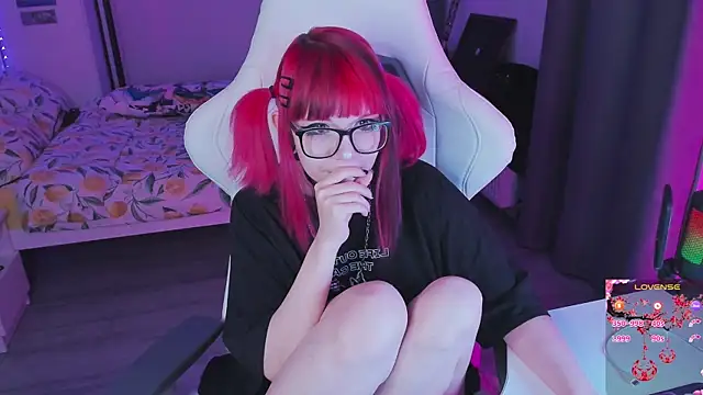 Snapshot of Yumi_Youkai chatting on 09-17-25, 05:14 Yumi Youkai online show from 09-17-25, 05:14