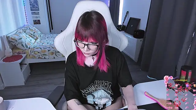 Yumi Youkai online show from 06-08-26, 02:06