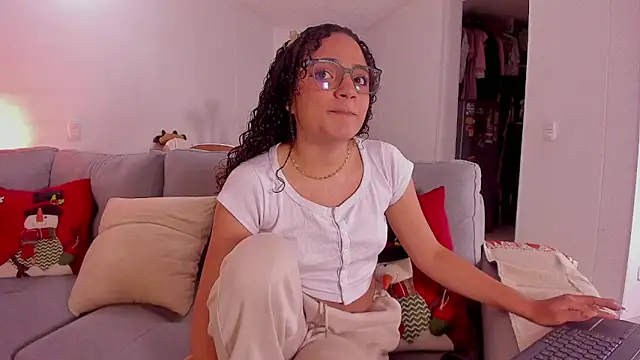 DAHLIA BROWNIE online show from 01-06-25, 05:19