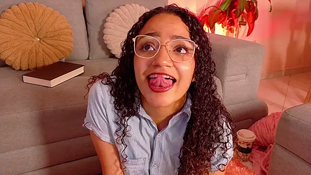 DAHLIA BROWNIE online show from 04-29-26, 04:38