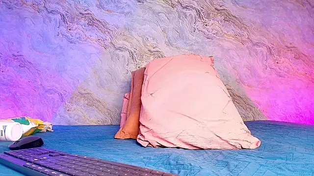 jones maddy  online show from 10-21-25, 11:55