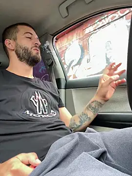 ElChapoGuzman95 online show from 09-10-25, 05:29