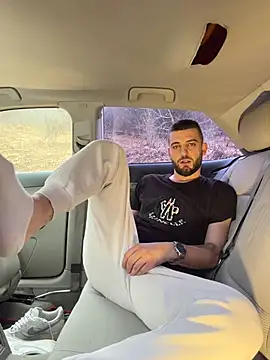 ElChapoGuzman95 online show from 02-10-26, 08:40