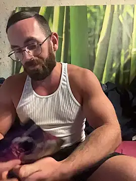 Snapshot of sexyeyeblue chatting on 06-10-26, 01:10 sexyeyeblue online show from 06-10-26, 01:10