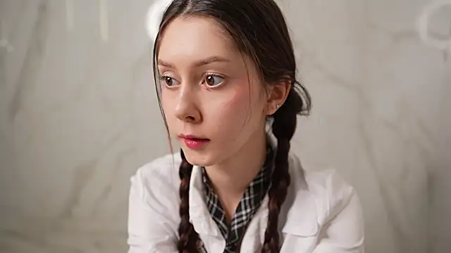 Snapshot of Melissa_shawty_ chatting on 10-05-25, 01:53 Melissa shawty online show from 10-05-25, 01:53