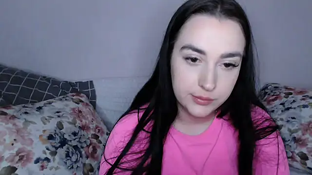 Snapshot of vitalina_freedom chatting on 12-19-24, 12:34 vitalina freedom online show from 12-19-24, 12:34